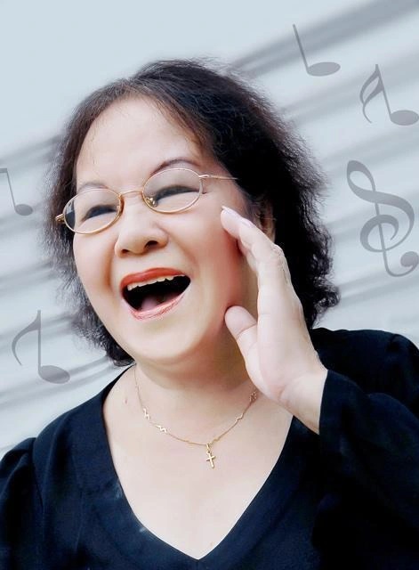 Nữ Trung tá – NSND vừa qua đời: Giọng hát độc nhất vô nhị, nhiều lần được gặp đại tướng Võ Nguyên Giáp- Ảnh 5. Nữ Trung tá – NSND vừa qua đời: Giọng hát độc nhất vô nhị, nhiều lần được gặp đại tướng Võ Nguyên Giáp- Ảnh 5.