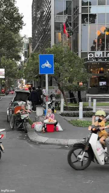 Chuyên nói trống không với người già, TikToker được cả cõi mạng bênh vực: Không hỗn, chỉ thấy dễ thương- Ảnh 1.