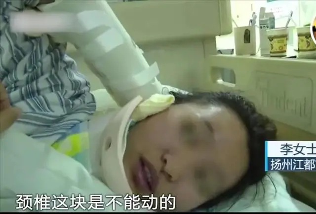 Đỗ xe ngang ngược dưới chung cư, nữ tài xế từ chối 80 cuộc gọi: Không xin lỗi mà làm 1 việc ai cũng sốc!- Ảnh 5. Đỗ xe ngang ngược dưới chung cư, nữ tài xế từ chối 80 cuộc gọi: Không xin lỗi mà làm 1 việc ai cũng sốc!- Ảnh 5.