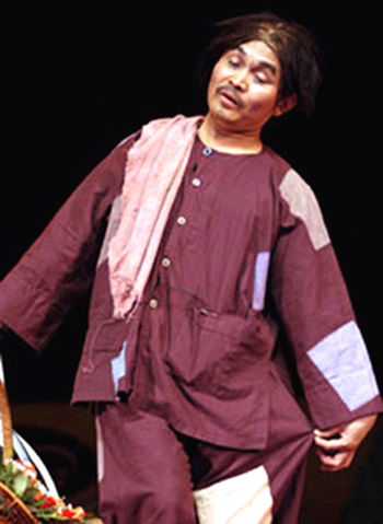 Tuổi xế chiều của 2 nam NSƯT là "Vua hài đất Việt": Đều siêu giàu nhưng cách sống mới đáng nói- Ảnh 1. Tuổi xế chiều của 2 nam NSƯT là "Vua hài đất Việt": Đều siêu giàu nhưng cách sống mới đáng nói- Ảnh 1.