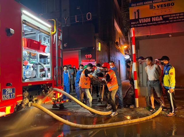 Công an Hà Nội thông tin ban đầu vụ cháy nhà trọ ở Cầu Giấy, 14 người tử vong- Ảnh 2.