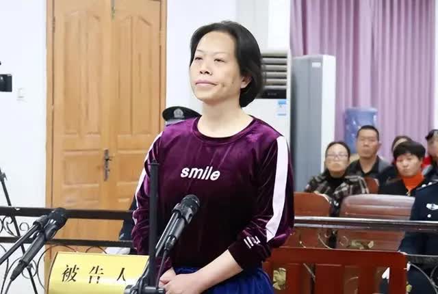 Cuộc sống xa hoa của quan bà Trung Quốc: Chỉ uống Mao Đài, có 98 tình nhân, đặc biệt mê người mẫu Âu-Mỹ- Ảnh 1.