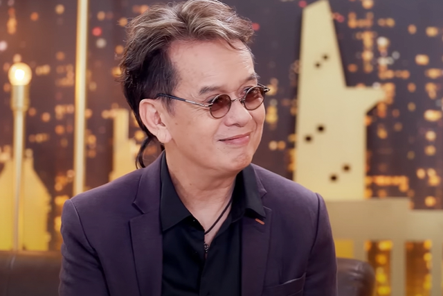 Nam nghệ sĩ 77 tuổi cưới vợ đẹp, kém 44 tuổi khi cuộc đời Nam nghệ sĩ 77 tuổi cưới vợ đẹp, kém 44 tuổi khi cuộc đời