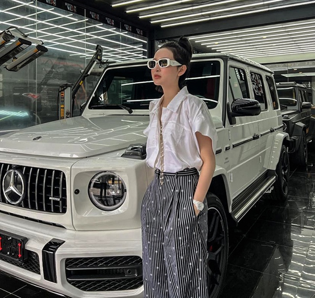 Sơn Tùng M-TP bán siêu xe Mercedes-AMG G63: Mỗi năm Sơn Tùng M-TP bán siêu xe Mercedes-AMG G63: Mỗi năm
