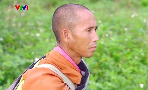 Clip: Ông Thích Minh Tuệ đến nhận Căn cước công dân tại cơ quan công an- Ảnh 1. Clip: Ông Thích Minh Tuệ đến nhận Căn cước công dân tại cơ quan công an- Ảnh 1.