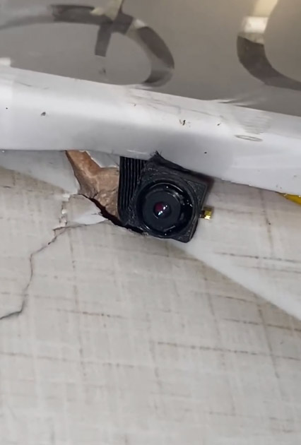 Bất ngờ danh tính chủ trọ ở Hà Nội lắp camera trong nhà vệ sinh của sinh viên nữ- Ảnh 1. Bất ngờ danh tính chủ trọ ở Hà Nội lắp camera trong nhà vệ sinh của sinh viên nữ- Ảnh 1.