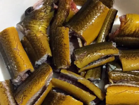 Chế biến lươn chỉ loại bỏ chất nhầy là chưa đủ: Thêm một bước, thịt ngon ngọt, hết tanh- Ảnh 1. Chế biến lươn chỉ loại bỏ chất nhầy là chưa đủ: Thêm một bước, thịt ngon ngọt, hết tanh- Ảnh 1.