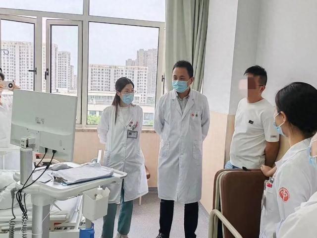 Liên tiếp điều trị cho 3 bệnh nhân suy hỏng thận, bác sĩ thốt lên: “Tất cả đều có 1 điểm chung”- Ảnh 2. Liên tiếp điều trị cho 3 bệnh nhân suy hỏng thận, bác sĩ thốt lên: “Tất cả đều có 1 điểm chung”- Ảnh 2.