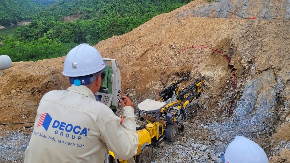 Tin vui từ dự án 2.000 tỷ 'nắn thẳng' cung đường sắt đẹp nhất thế giới đi qua tỉnh hẹp nhất Việt Nam- Ảnh 1. Tin vui từ dự án 2.000 tỷ 'nắn thẳng' cung đường sắt đẹp nhất thế giới đi qua tỉnh hẹp nhất Việt Nam- Ảnh 1.