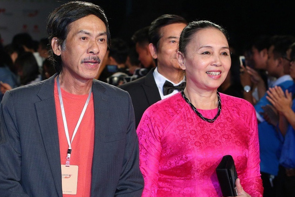 Nam NSND có gương mặt khắc khổ: Hơn 40 năm gắn bó bên vợ là mỹ nhân nức tiếng, U70 sống giản dị, bình yên- Ảnh 4. Nam NSND có gương mặt khắc khổ: Hơn 40 năm gắn bó bên vợ là mỹ nhân nức tiếng, U70 sống giản dị, bình yên- Ảnh 4.
