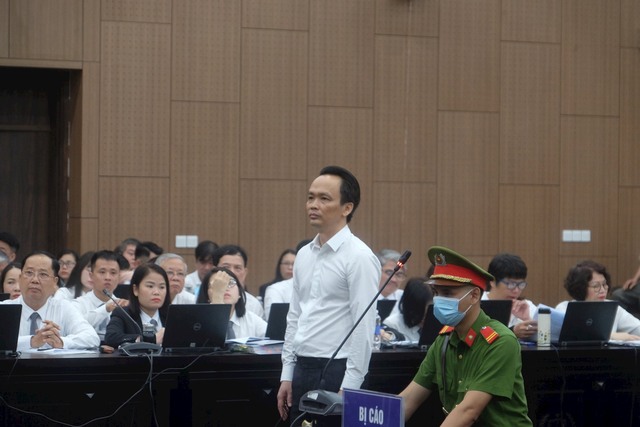 Bất ngờ lời khai của nữ thợ may 'biến hình' thành chủ doanh nghiệp trong vụ án Trịnh Văn Quyết- Ảnh 1. Bất ngờ lời khai của nữ thợ may 'biến hình' thành chủ doanh nghiệp trong vụ án Trịnh Văn Quyết- Ảnh 1.