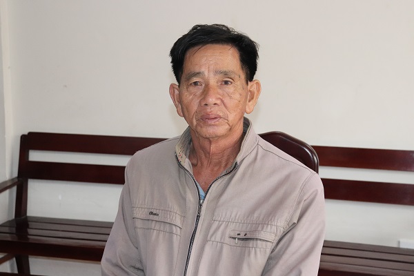 Bố chồng 66 tuổi khai gì sau khi chém tử vong con dâu?- Ảnh 1. Bố chồng 66 tuổi khai gì sau khi chém tử vong con dâu?- Ảnh 1.