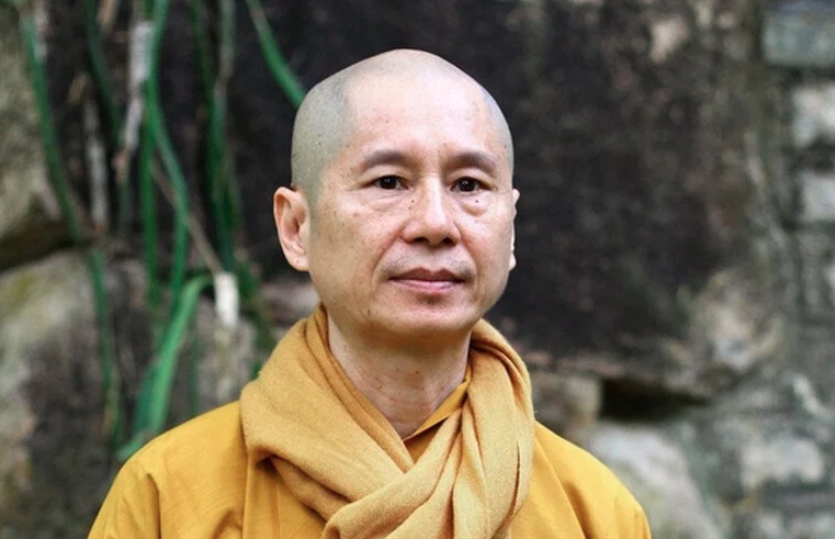 Bộ Nội vụ nói gì trước kiến nghị xử lý nghiêm nhà sư rao giảng kinh Phật trái phép gây hoang mang?- Ảnh 1. Bộ Nội vụ nói gì trước kiến nghị xử lý nghiêm nhà sư rao giảng kinh Phật trái phép gây hoang mang?- Ảnh 1.