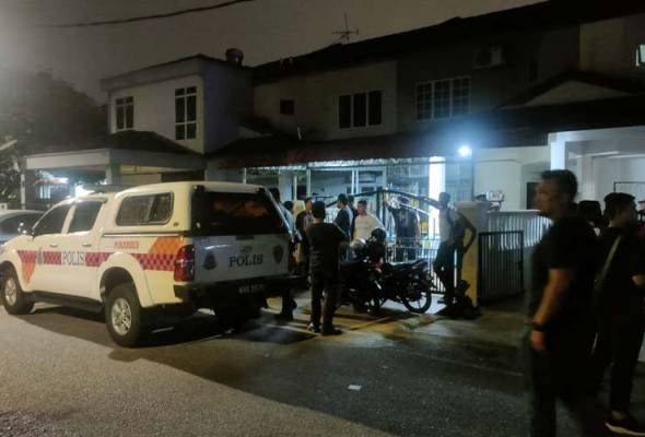 Đâm mẹ tử vong ở Malaysia: Lý do gây sốc từ con trai 20 tuổi - Ảnh 1. Đâm mẹ tử vong ở Malaysia: Lý do gây sốc từ con trai 20 tuổi - Ảnh 1.