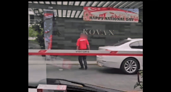 Cặp đôi cãi vã, người đàn ông bạo hành dã man người phụ nữ - Ảnh 3. Cặp đôi cãi vã, người đàn ông bạo hành dã man người phụ nữ - Ảnh 3.