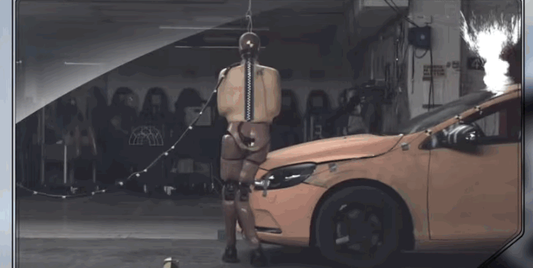 "Sẽ không có ai chết trong một chiếc Volvo vào năm 2020"- Ảnh 5. "Sẽ không có ai chết trong một chiếc Volvo vào năm 2020"- Ảnh 5.