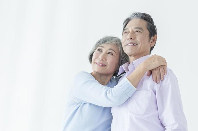 Tôi 62 tuổi, tái hôn được 6 năm, có tuổi già hạnh phúc vì chồng đặt ra 5 quy tắc cho các con: Nghe xong khóc nức nở! - Ảnh 2. Tôi 62 tuổi, tái hôn được 6 năm, có tuổi già hạnh phúc vì chồng đặt ra 5 quy tắc cho các con: Nghe xong khóc nức nở! - Ảnh 2.