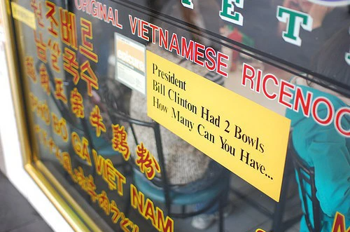 Thực đơn quốc yến chiêu đãi các nguyên thủ quốc gia tới thăm Việt Nam thường có gì? - Ảnh 1. Thực đơn quốc yến chiêu đãi các nguyên thủ quốc gia tới thăm Việt Nam thường có gì? - Ảnh 1.