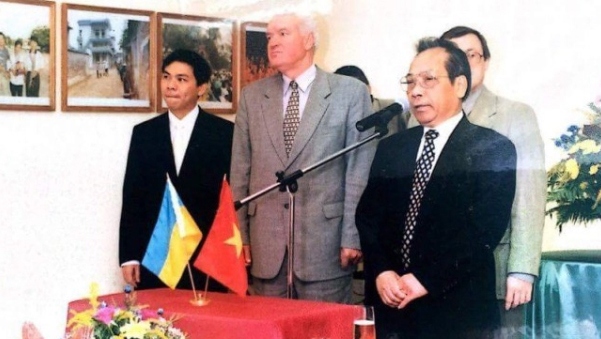 Cách chọn vợ của Chủ tịch Phạm Nhật Vượng: Không cần là hoa hậu, nhưng phải là "nữ tướng" - Ảnh 2. Cách chọn vợ của Chủ tịch Phạm Nhật Vượng: Không cần là hoa hậu, nhưng phải là "nữ tướng" - Ảnh 2.