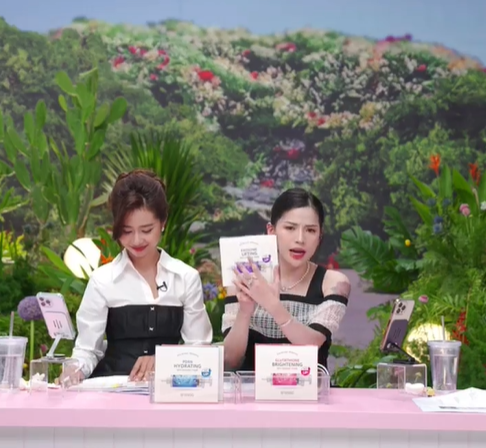 Đẳng cấp hơn phiên live 100 tỷ đồng là không công bố doanh thu: Võ Hà Linh đã chứng minh thế nào là "chiến thần" thực sự!- Ảnh 2. Đẳng cấp hơn phiên live 100 tỷ đồng là không công bố doanh thu: Võ Hà Linh đã chứng minh thế nào là "chiến thần" thực sự!- Ảnh 2.