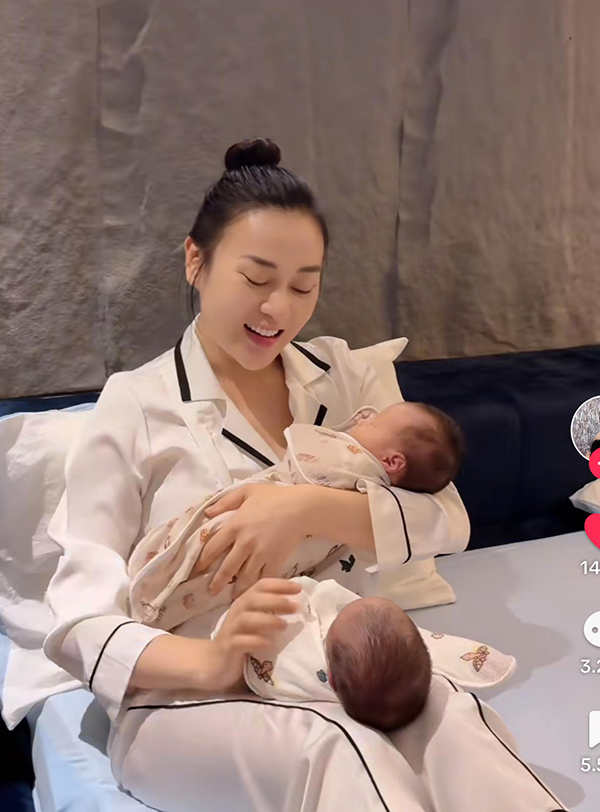 Sao nữ "đóng băng" sự nghiệp hậu lấy chồng doanh nhân, cuộc sống mẹ bỉm gây chú ý- Ảnh 6. Sao nữ "đóng băng" sự nghiệp hậu lấy chồng doanh nhân, cuộc sống mẹ bỉm gây chú ý- Ảnh 6.