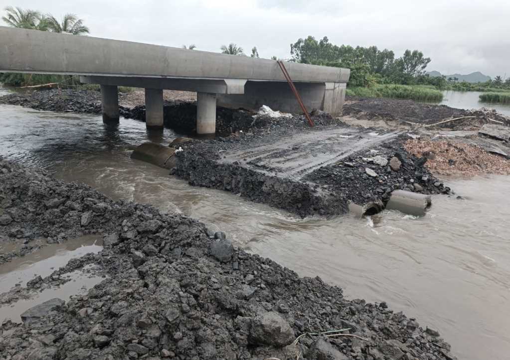 Những thiệt hại ban đầu khi bão số 2 đổ bộ Quảng Ninh- Ảnh 45. Những thiệt hại ban đầu khi bão số 2 đổ bộ Quảng Ninh- Ảnh 45.