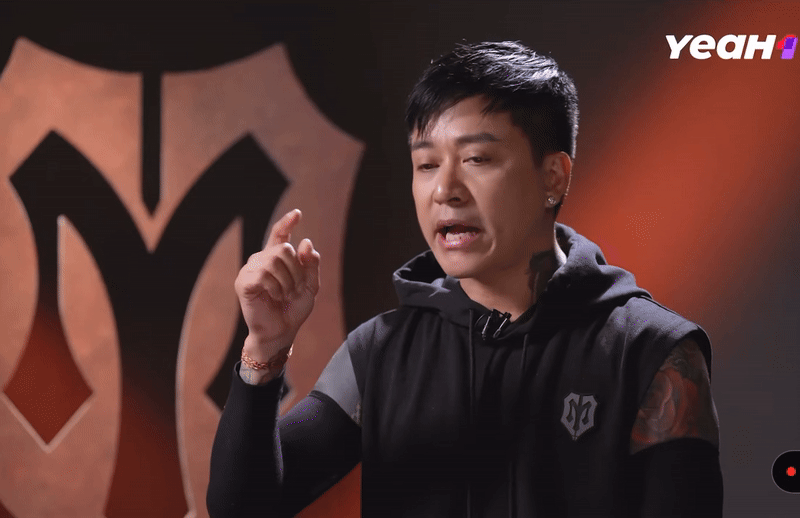 Biểu hiện lạ của Tuấn Hưng- Ảnh 6. Biểu hiện lạ của Tuấn Hưng- Ảnh 6.