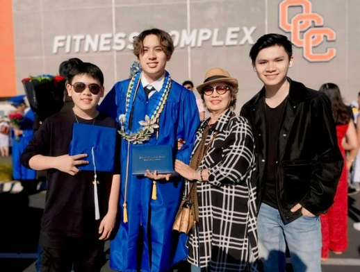 Bằng Kiều nghẹn ngào xin lỗi trên sóng truyền hình- Ảnh 5. Bằng Kiều nghẹn ngào xin lỗi trên sóng truyền hình- Ảnh 5.