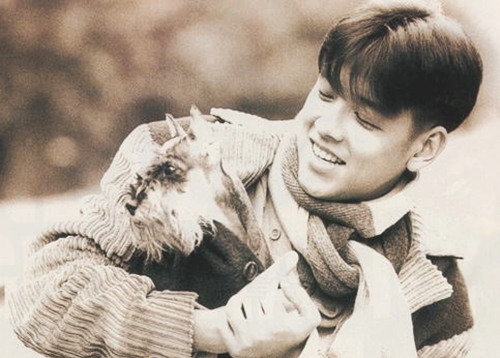 Mỹ nam bị đuổi khỏi showbiz vì tội lỗi khó tha thứ, hết thời vẫn sống sung sướng với khối tài sản khủng- Ảnh 1. Mỹ nam bị đuổi khỏi showbiz vì tội lỗi khó tha thứ, hết thời vẫn sống sung sướng với khối tài sản khủng- Ảnh 1.
