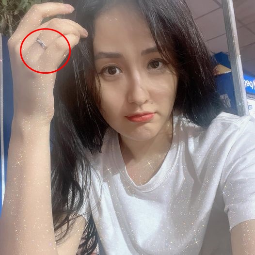 HOT: Hoa hậu Mai Phương Thúy lên xe hoa- Ảnh 1. HOT: Hoa hậu Mai Phương Thúy lên xe hoa- Ảnh 1.