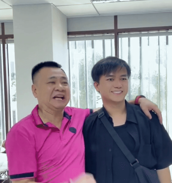 Một đặc sản Hà Nội mà anh tài Tự Long mang vào làm quà: Nhìn miêu tả cách làm thôi đã thấy ngon rồi!- Ảnh 1. Một đặc sản Hà Nội mà anh tài Tự Long mang vào làm quà: Nhìn miêu tả cách làm thôi đã thấy ngon rồi!- Ảnh 1.