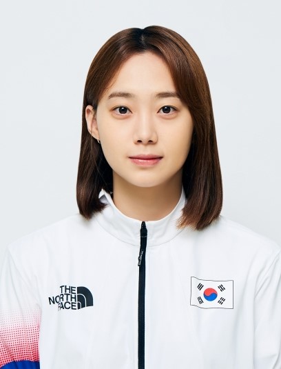 Nữ kiếm thủ xinh đẹp gây sốt ở Olympic vì ngoại hình giống nữ thần Winter (aespa)- Ảnh 2. Nữ kiếm thủ xinh đẹp gây sốt ở Olympic vì ngoại hình giống nữ thần Winter (aespa)- Ảnh 2.