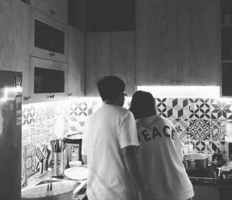 "Ngọc nữ" Việt tự tung bằng chứng đang sống chung với bạn trai - Ảnh 7. "Ngọc nữ" Việt tự tung bằng chứng đang sống chung với bạn trai - Ảnh 7.