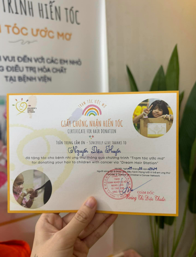 Sự thật màn cạo đầu gây sốc của sao nữ Vbiz- Ảnh 4. Sự thật màn cạo đầu gây sốc của sao nữ Vbiz- Ảnh 4.