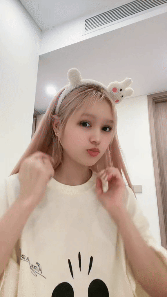 Lộ khoảnh khắc Xoài Non công khai tỏ tình Gil Lê- Ảnh 1. Lộ khoảnh khắc Xoài Non công khai tỏ tình Gil Lê- Ảnh 1.