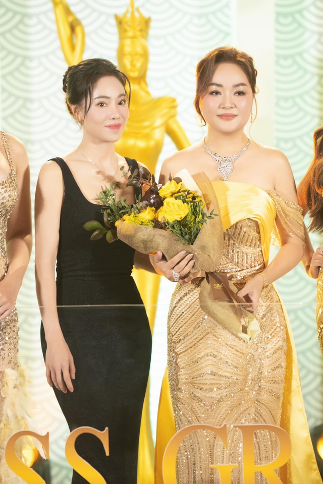 Nhà tài trợ Miss Grand ký hợp đồng đại sứ với Á hậu, không ký với Hoa hậu Quế Anh- Ảnh 5. Nhà tài trợ Miss Grand ký hợp đồng đại sứ với Á hậu, không ký với Hoa hậu Quế Anh- Ảnh 5.