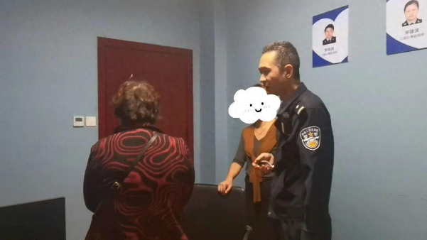 photo-1699603640228 photo-1699603640228