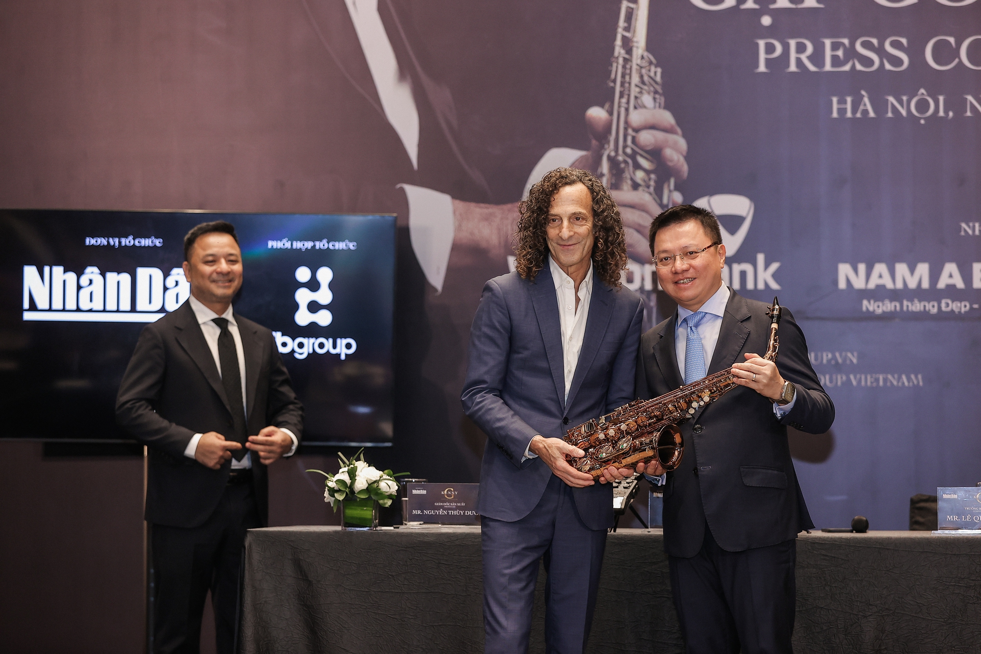 HHKD7107.jpg HHKD7107.jpg