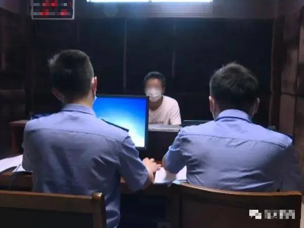 Người đàn ông thuê phòng khách sạn 1 năm nhưng yêu cầu nhân viên không được mở cửa dọn phòng: Cảnh sát ập đến phát hiện cảnh tượng kinh hoàng bên trong - Ảnh 2. Người đàn ông thuê phòng khách sạn 1 năm nhưng yêu cầu nhân viên không được mở cửa dọn phòng: Cảnh sát ập đến phát hiện cảnh tượng kinh hoàng bên trong - Ảnh 2.