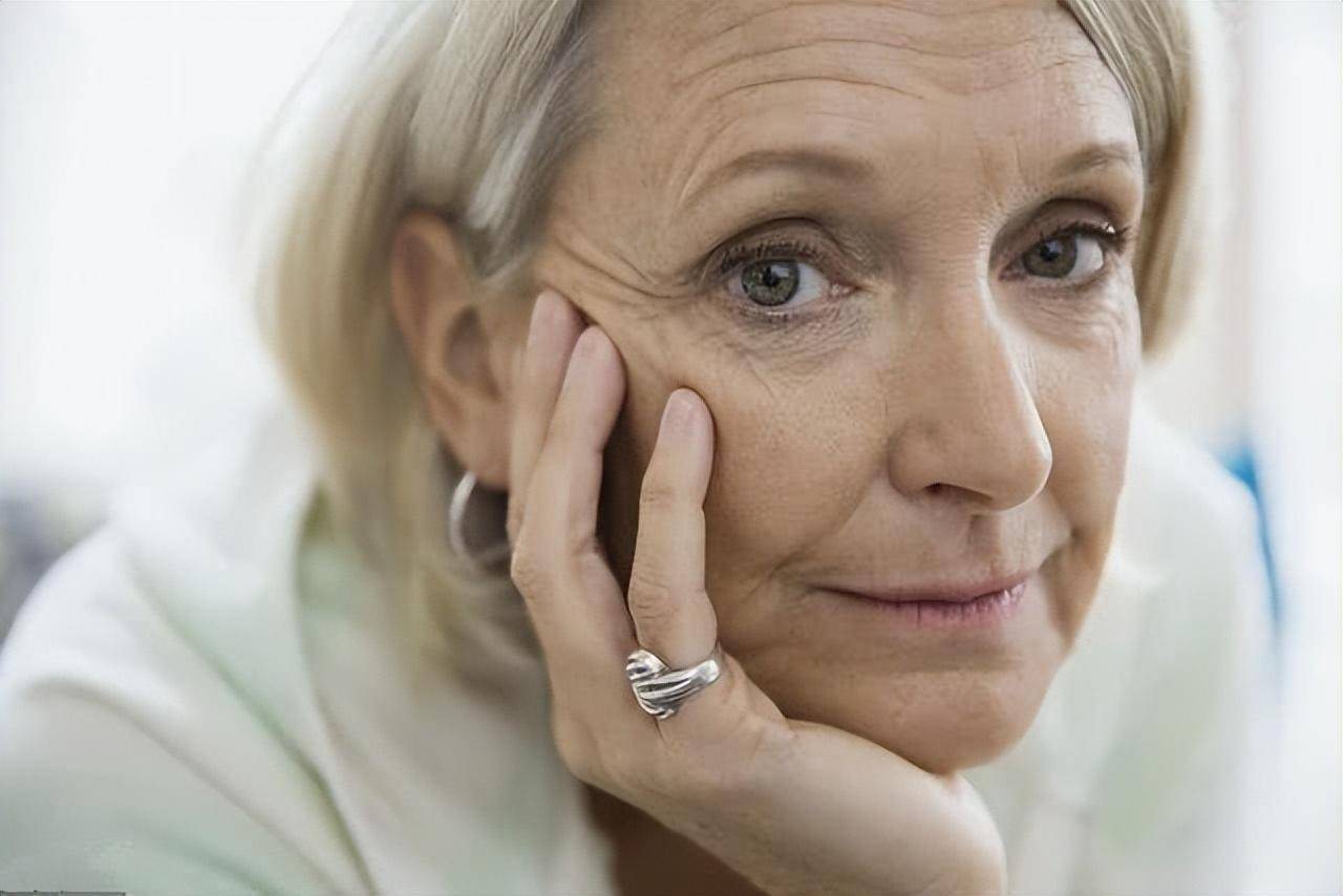 photo-1700480318855 photo-1700480318855