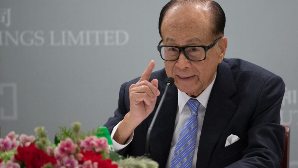 photo-1701153870602 photo-1701153870602