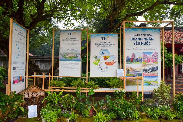 photo-1701443546887 photo-1701443546887