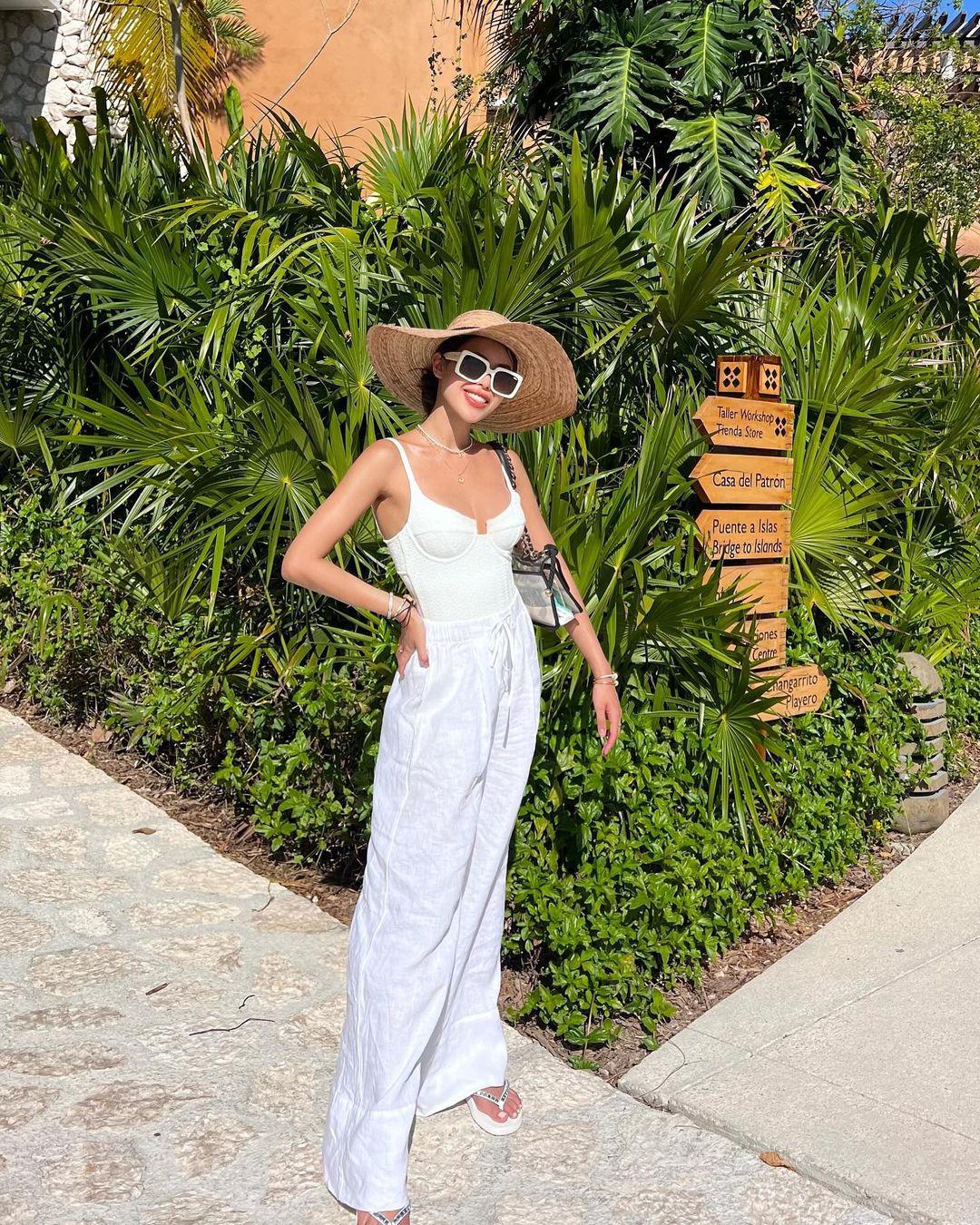 photo-1701760720999 photo-1701760720999