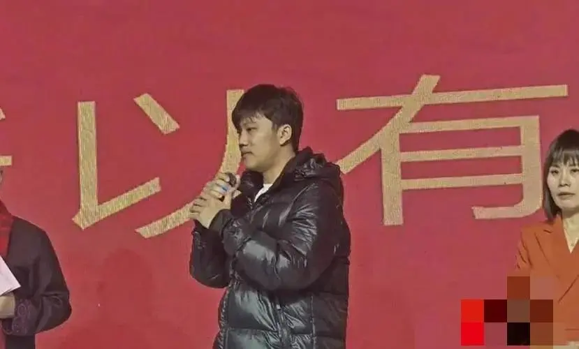 Lơ là 10 phút đã mất con trai, vợ chồng nghèo quyết trở thành tỷ phú: 25 năm sau gia đình đoàn tụ theo một cách bất ngờ - Ảnh 6. Lơ là 10 phút đã mất con trai, vợ chồng nghèo quyết trở thành tỷ phú: 25 năm sau gia đình đoàn tụ theo một cách bất ngờ - Ảnh 6.