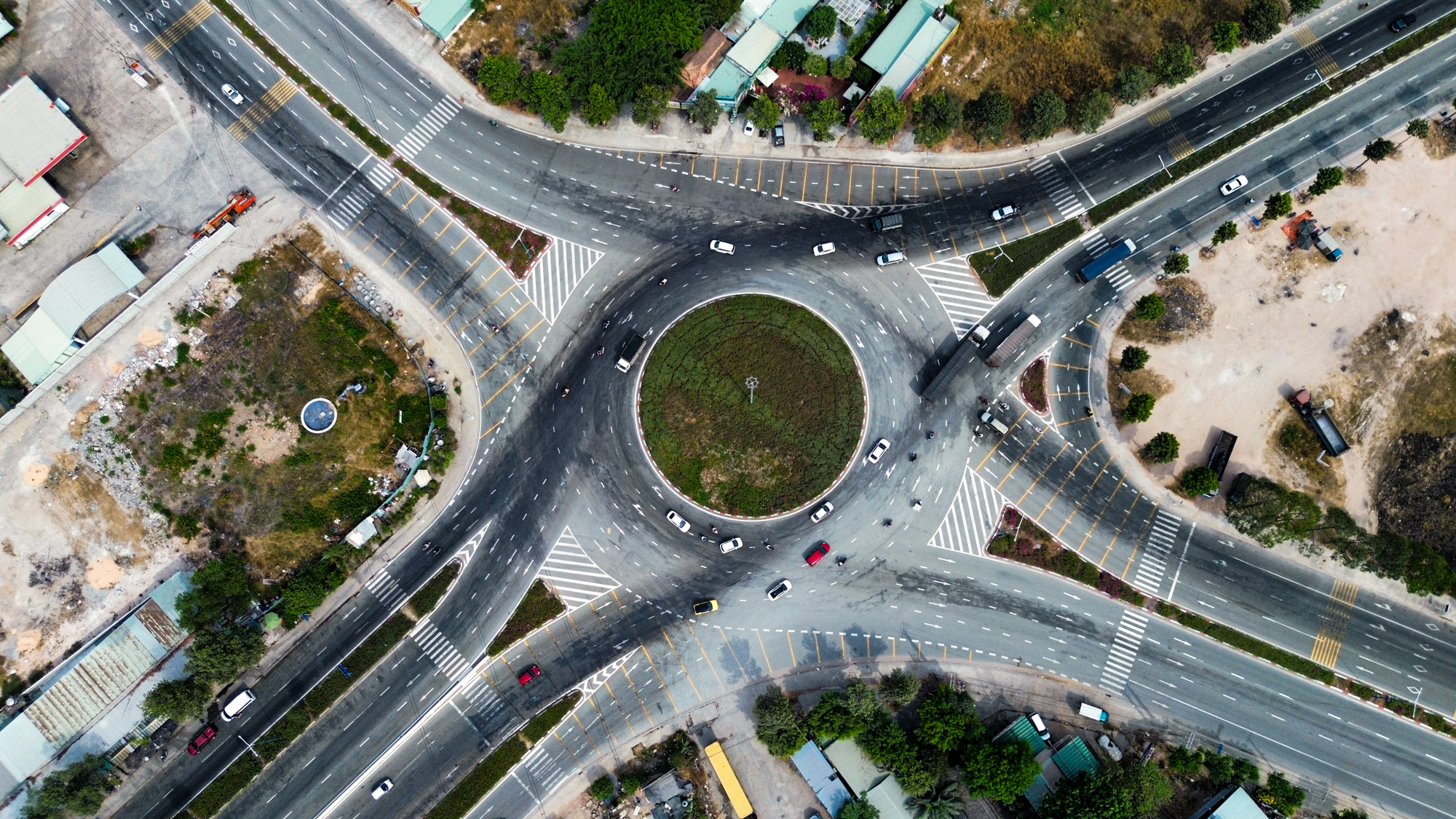 Đường tỉnh phong cách Bình Dương: rộng gấp gần 4 lần cao tốc Bắc - Nam, quy mô 10 làn xe, đẹp như dải lụa- Ảnh 4. Đường tỉnh phong cách Bình Dương: rộng gấp gần 4 lần cao tốc Bắc - Nam, quy mô 10 làn xe, đẹp như dải lụa- Ảnh 4.