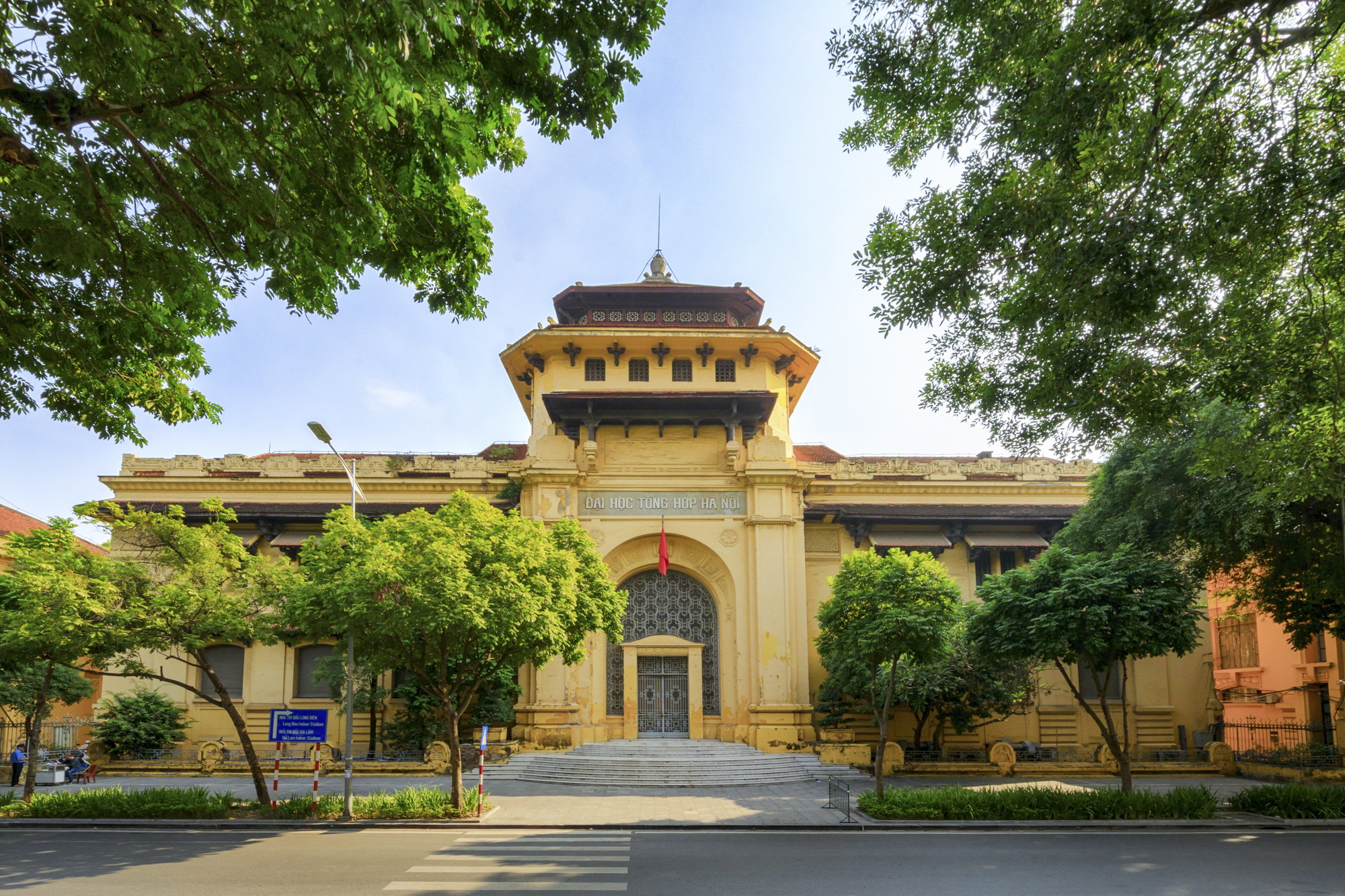 Trường ĐH có hội trường trăm tuổi đẹp như cung điện, cho học sinh THPT học trước chương trình, giảm xác suất Trường ĐH có hội trường trăm tuổi đẹp như cung điện, cho học sinh THPT học trước chương trình, giảm xác suất