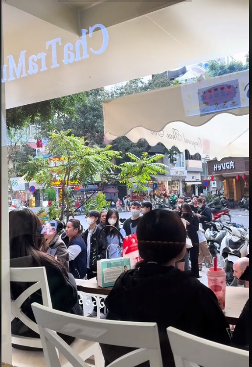 Một thương hiệu trà sữa khiến chồng Chủ tịch của Đỗ Mỹ Linh phải xếp hàng dài để mua tặng vợ: Giá thành gây bất ngờ, sau 2 tuần về Hà Nội làm ăn ra sao?- Ảnh 3.