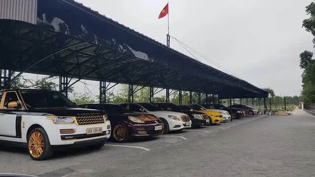 photo-1711433266980 photo-1711433266980