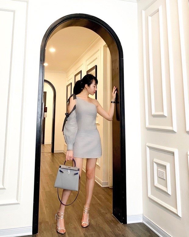 Nữ đại gia Hà Nội là mẹ 7 con, U40 trẻ như mới đôi mươi: Sở hữu cả một BST chục tỷ đồng 