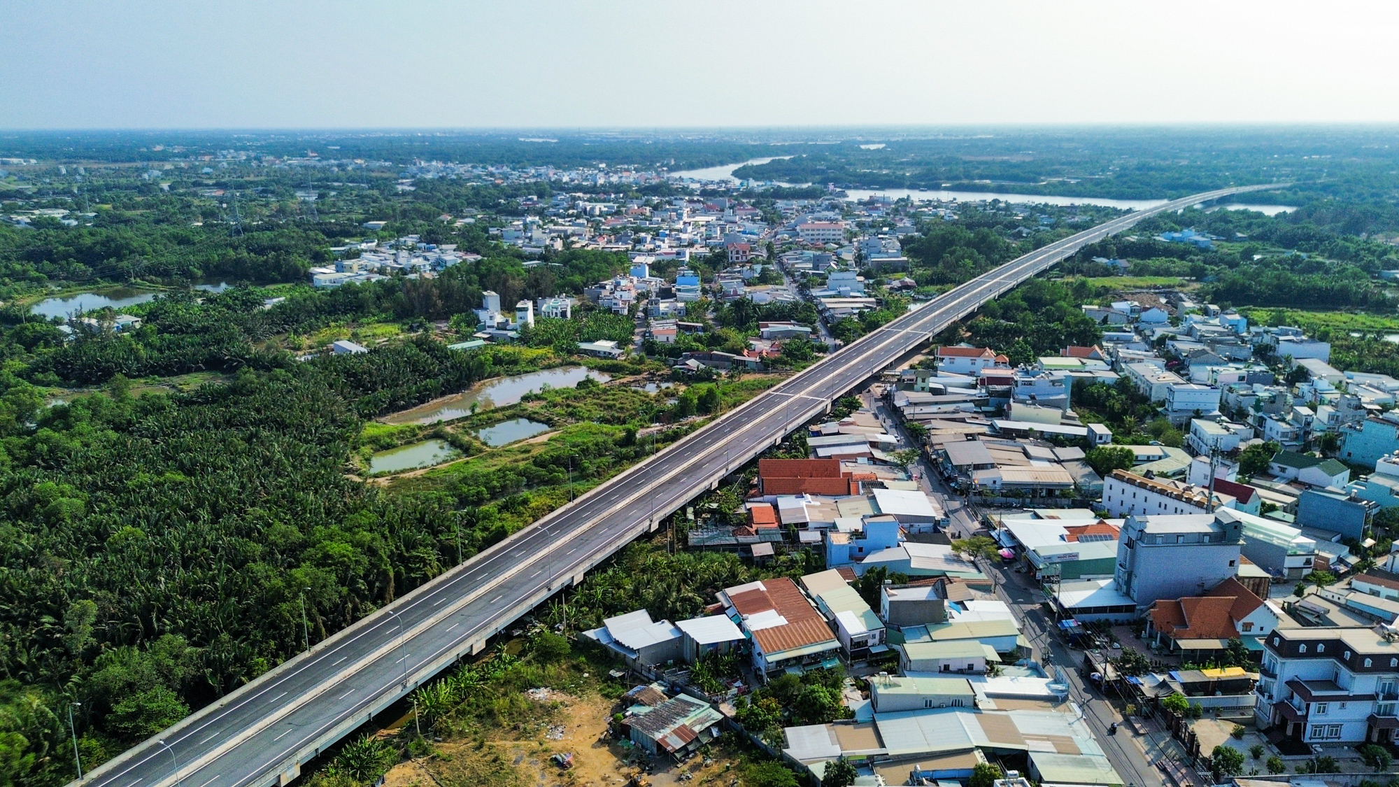 Cao tốc gần 30.000 tỷ đồng, đắt thứ hai Việt Nam giờ ra sao?- Ảnh 2. Cao tốc gần 30.000 tỷ đồng, đắt thứ hai Việt Nam giờ ra sao?- Ảnh 2.